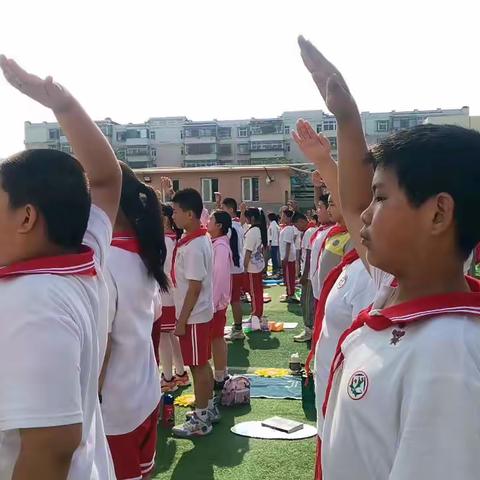 花儿向阳开，童心展风采——五年三班庆六一掠影