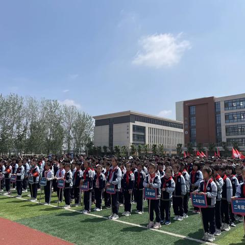 栉风沐雨砥砺行，春华秋实满庭芳——小学部期中考试总结表彰大会