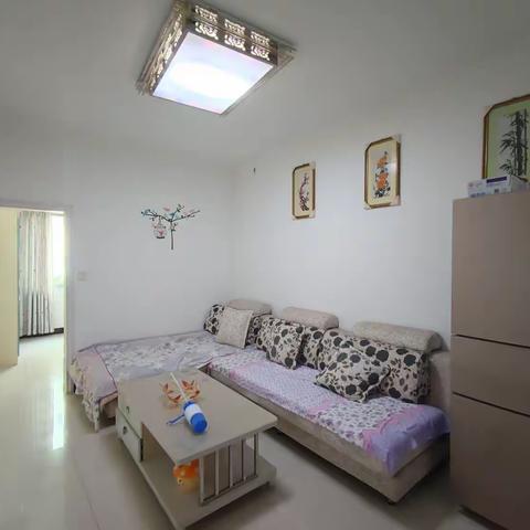 南街一线天套一，500/月