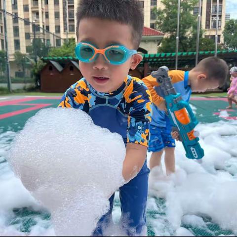 童年C班第二十一周周工作总结