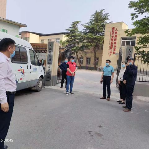 开发区农技中心主任张连厂带队到我区学习