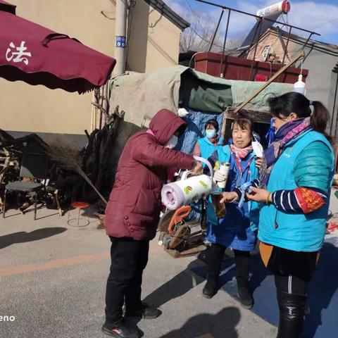 【抗“疫”最基层】马村村口一杯热水暖人心