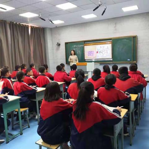 骨干示范 引领成长——砂河四中开展骨干教师示范课活动