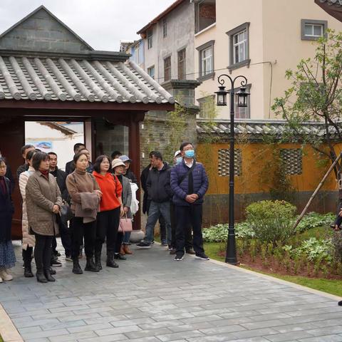 区融媒体中心开展“学党内法规·做合格党员”主题党日