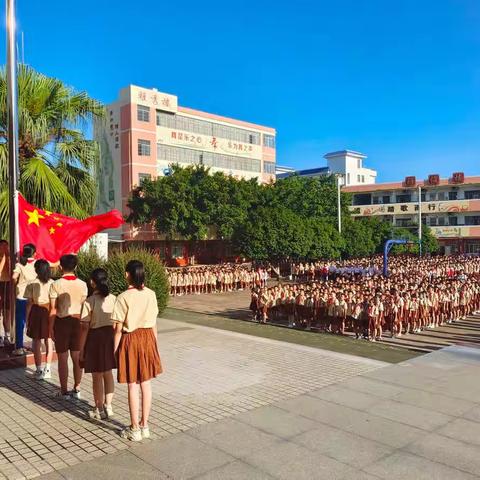 喜迎二十大，争做好队员——来宾市实验小学2022年秋季学期开学典礼