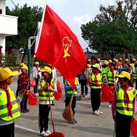 传承雷锋精神 赓续红色血脉——四塘镇江西小学学雷锋日社会实践活动