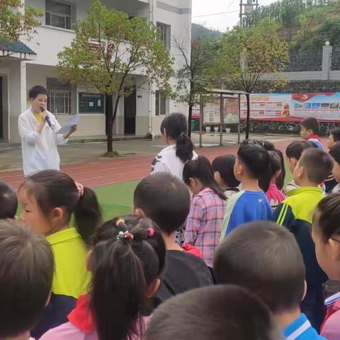 平利县城关镇中心小学：劳动教育进社区，志愿服务见行动