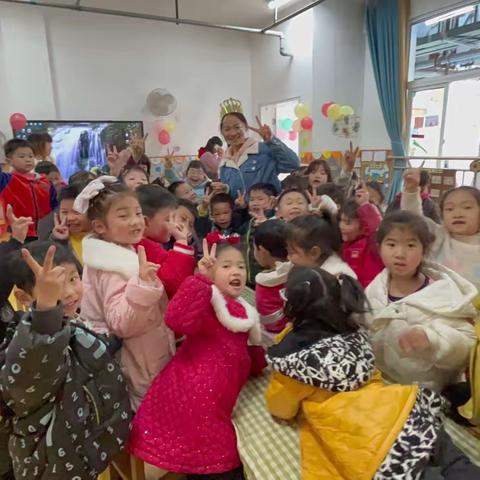 瞧！幼儿为老师精心准备的生日宴会——记高县复兴镇幼儿园大一班情感教育课程