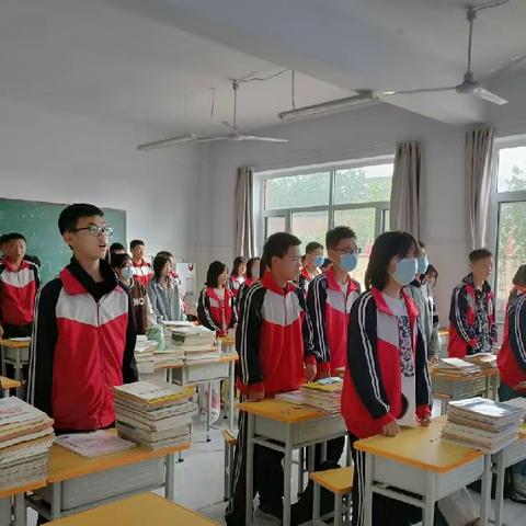 南甸中学唱响课前一支歌