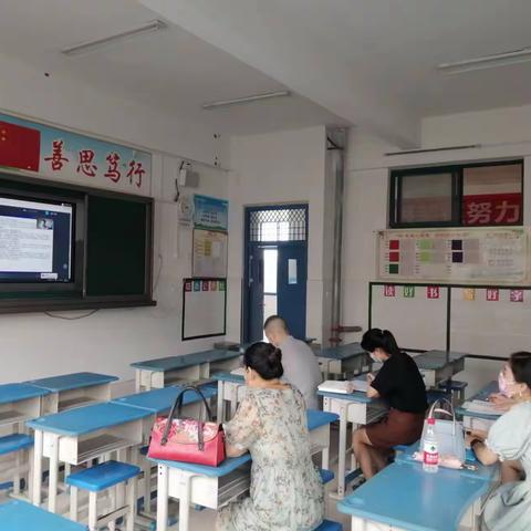 学习新课标，反思促提升------新区实验学校物理教研组