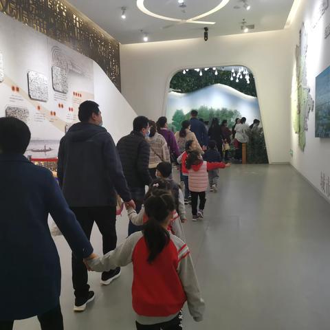 走进一座馆  了解一座城——记漯河市实验幼儿园中三班参访城市展示馆活动