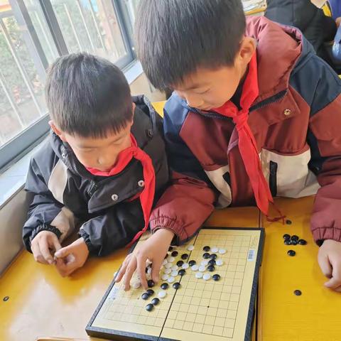 “棋”乐无穷   乐在“棋”中