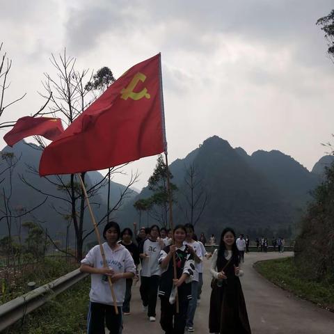 缅怀革命先烈，赓续红色血脉——记南坡乡初级中学2023年清明祭扫先烈活动