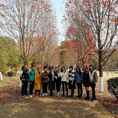 “凝心聚力，绽放青春”教研及团建活动     ——     清水塘溪泉湾小学综合组