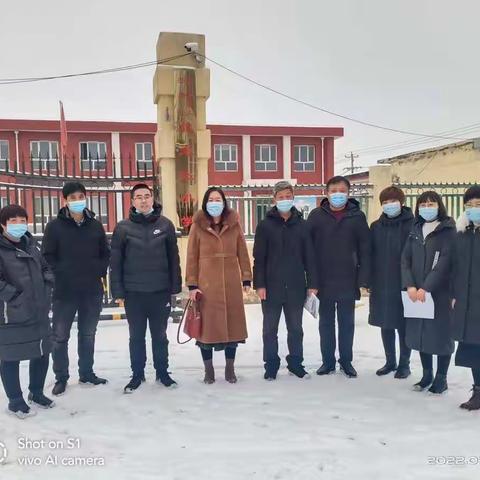 皑皑白雪见真情，雪天家访暖寒冬——北龙化小学大家访活动纪实