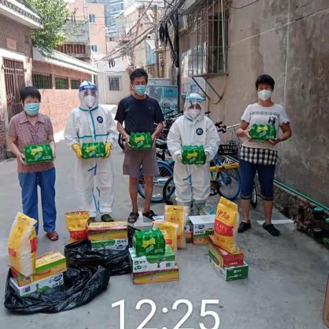 封控区里的他们-中华厦港工作站