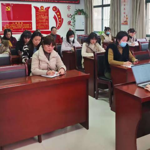 【新时代文明实践活动】一抹志愿红，走进社区促和谐