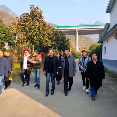 西安高新区政商考察团赴岚考察