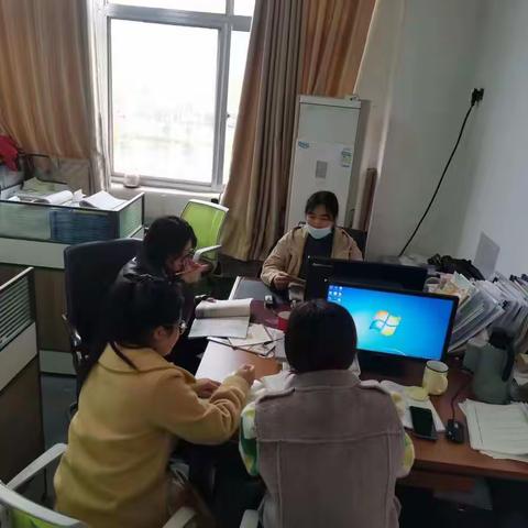 【平邑县第二实验小学 尹一鸣】科学研讨，以研促教-记三年级组第五单元集体备课活动