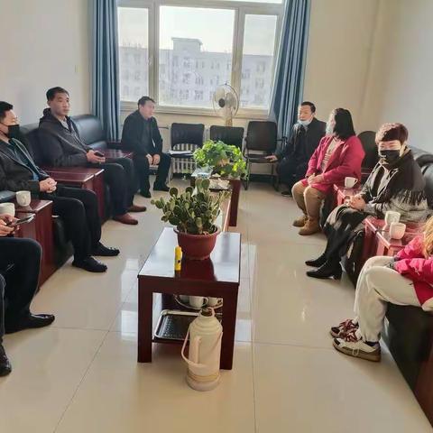 “校际交流促成长，相互学习促提升”--康家营子小学到古鲁板蒿中心小学参加英语学科教研活动