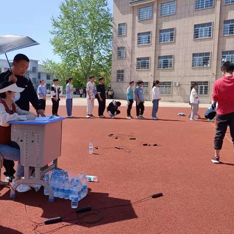 秣马厉兵，备战体测——漆工中学初三体育模拟考试圆满成功