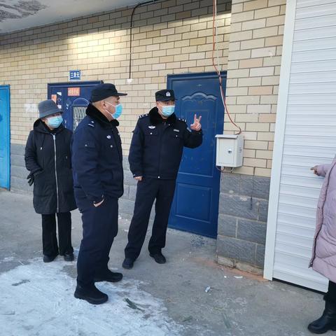 【贯彻二十大 建设平安社区】局直阳光社区开展节前治安巡逻宣传活动