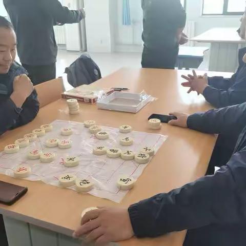 以“棋”会友，出“棋”制胜——高新区教体中心比赛象棋篇