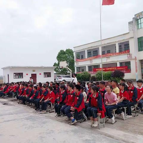 时光不语，静待花开，做最好的自己——渣津镇莲花小学召开阶段一随堂练习总结表彰大会