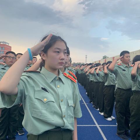 “意志的磨炼 青春的蜕变”——板泉二中军训第二天掠影！