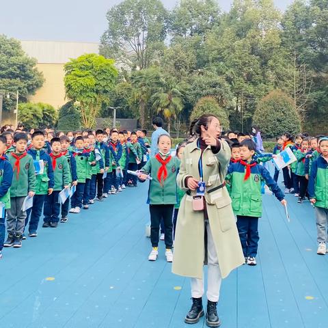 操场上的数学课——成外附小二年级数学组备课组