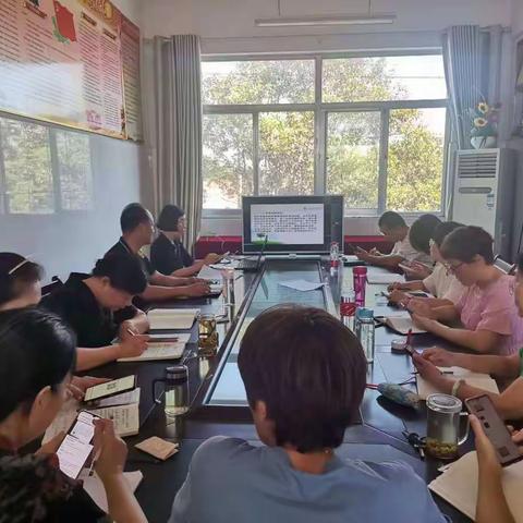 学习新课标，转变新思想     姜屯镇中心小学科学新课标全员培训