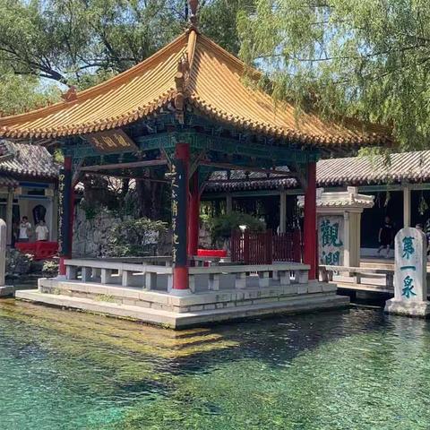 纵览天下第一泉，泉城钟灵毓秀地一一高一（6）