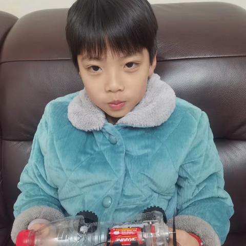 我的科学小制作——二（2）班 曹宇轩