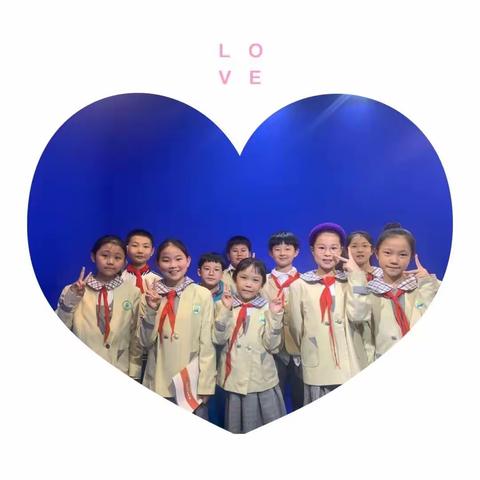 祝贺红领巾广播电台首播