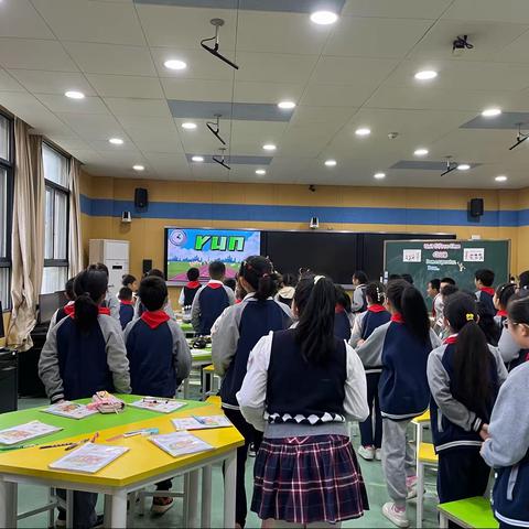 凝心聚力促教研，齐心协力共成长——记钟家村小学三里坡东校区英语组教研活动