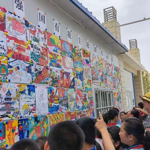 “从小学党史.永远跟党走”和“新时代好少年强国有我”主题教育绘画展