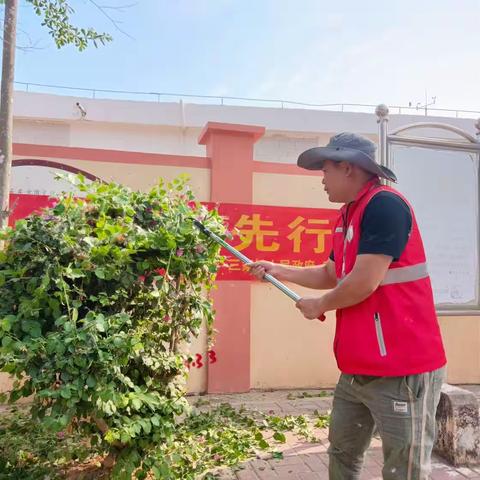 三家村网格员协助开展三创工作