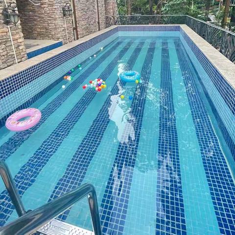 保利锦里"网红新别墅"超级大泳池 5房8床 儿童滑梯