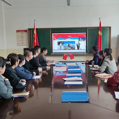 学习南梁精神，增强党性意识— 白银区第十五小学党支部组织收看“党课开讲啦”第一讲南梁精神及其时代启示