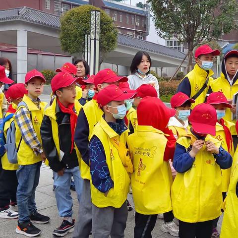 走老城 学历史 爱家乡