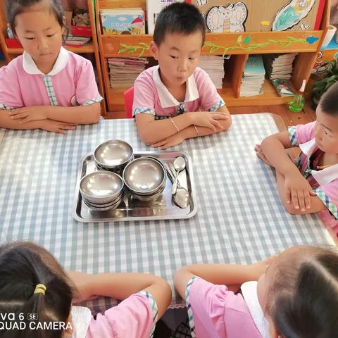 “吃饭我最乖”旭日幼儿园大四班