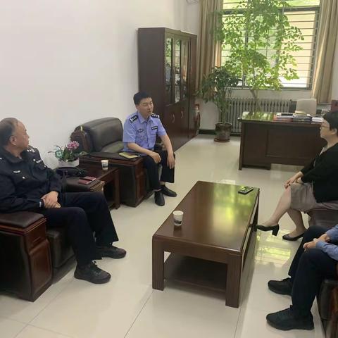 长安分局子午派出所对西安科技大学高新学院开展安全大检查