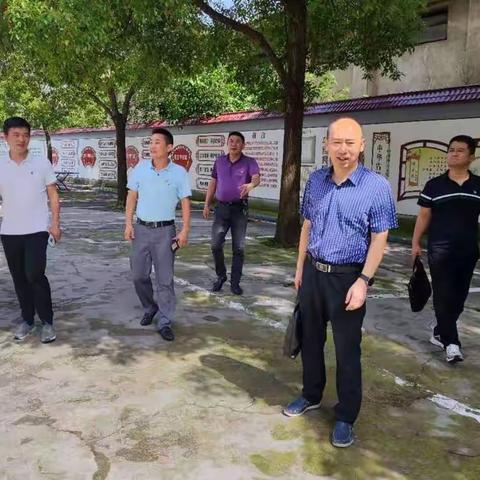 倾心听民意  用心纾民困 真心解民忧 ——组织部常务副部长汤贵明莅临我校开展“下基层、察民情、解民忧”实践活动