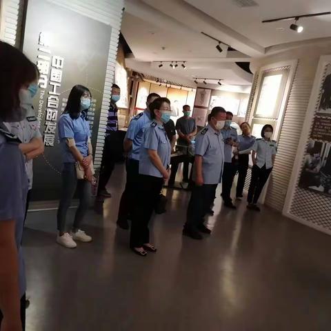 省动物卫生与屠宰管理站联合市畜牧兽医中心来凤开展“追寻红色足迹，传承革命精神”主题党日活动