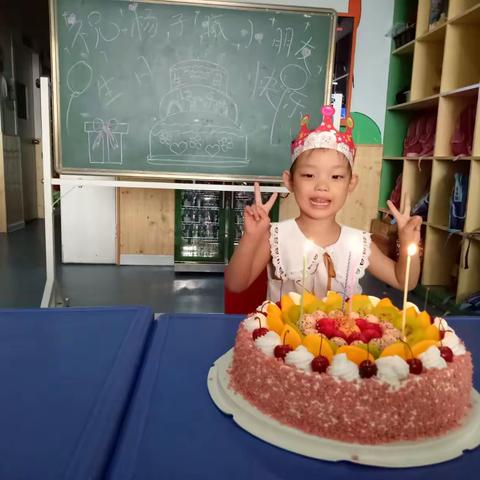 祝子曦小公主👧👧👧生日快乐 💝💝💝 天天开心 健康成长🎈🎈🎈