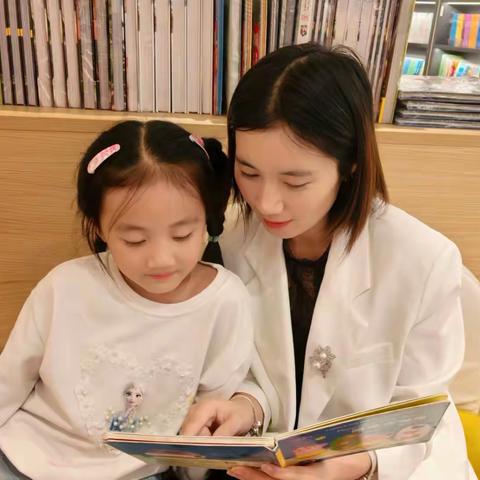 【崇善龙光.读书节】“阅”读悦美 让美好持续发声——桂林市崇善龙光小学一（1）班书香家庭