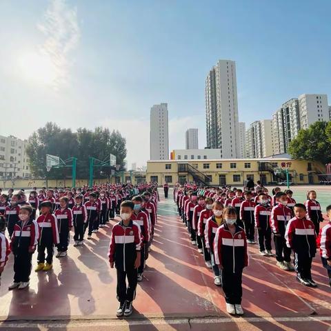 “喜迎二十大，争做好队员”——邢台市第五中学附属小学一年级入队仪式