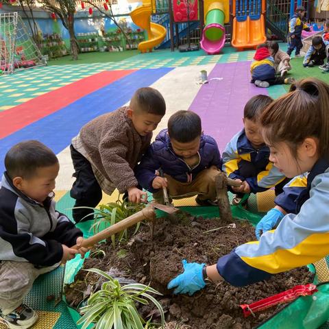 家园共育，携手同行。大风车幼儿园2022年春季家长会