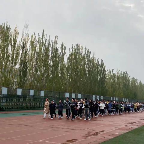 外语学院21届的同学们恢复早操啦！！！ 🏃🏻🏃🏻‍♀️🏃🏻‍♂️