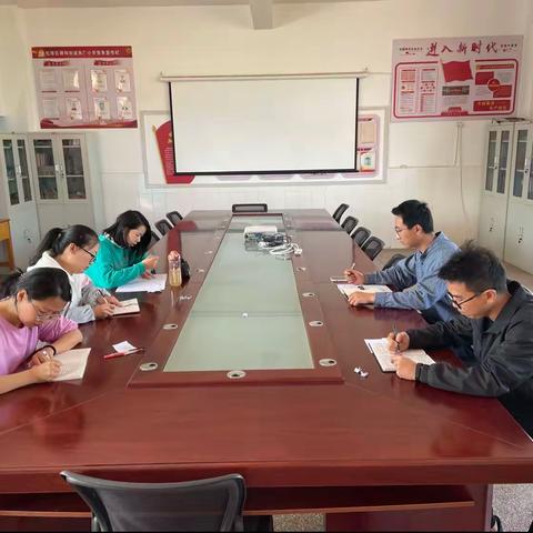 以教促研 共同成长——“如何提高后进生的数学成绩”数学教研活动